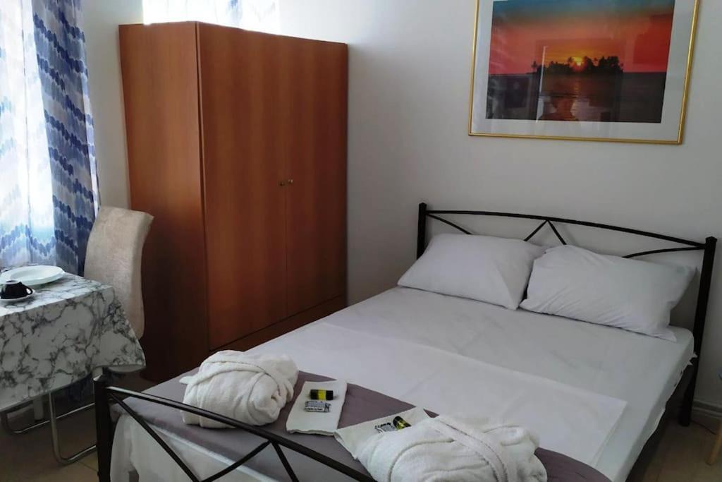 Karditsa Apartment | Κεντρικό στούντιο στην Καρδίτσα.
