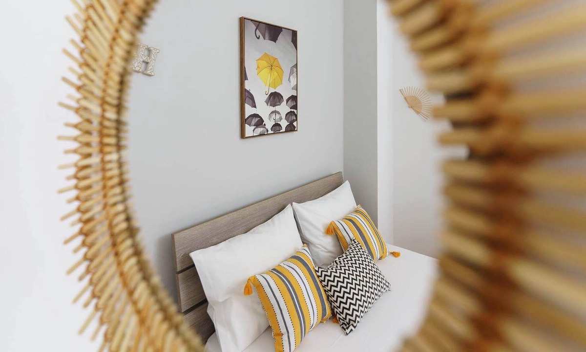 Aigaleo Apartment | Μεγάλο Διαμέρισμα φιλοξενίας 300μ από τη Στάση Μετρό Αιγάλεω-Αθηνα