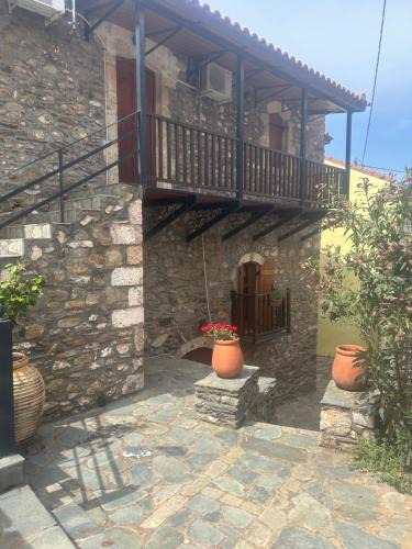 Artemisia Apartment | Ξενώνας ΚΑΜΕΛΙΑ