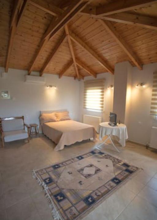 Ioannina Apartment | Όμορφη σοφίτα 5λεπτά από το κέντρο της πόλης
