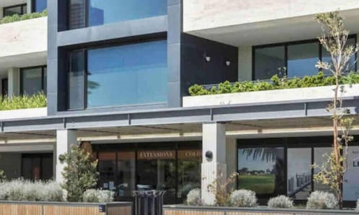 Mornington Apartment | 05ESP · ParkVue - You won't get much better than this!