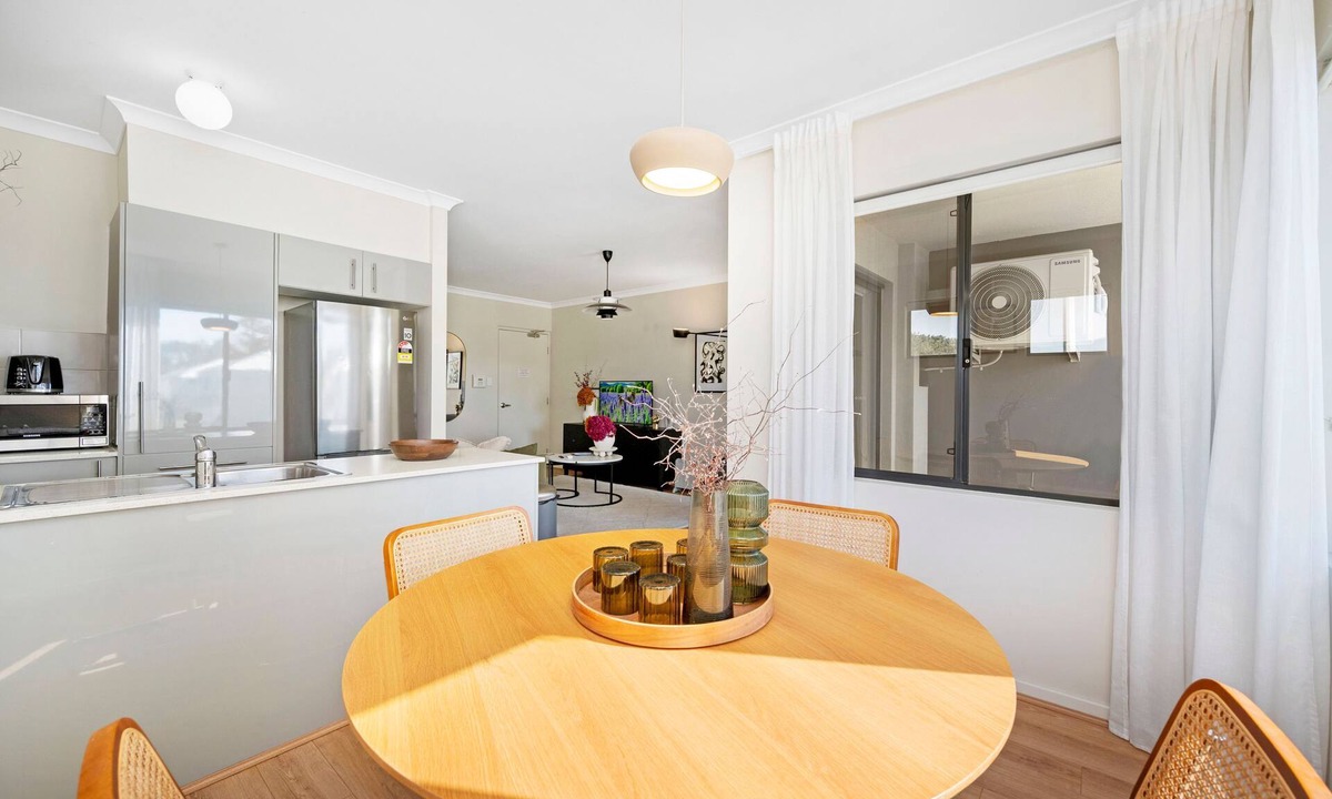 Beckenham Apartment | 1 BRD Near Everything in Beckenham