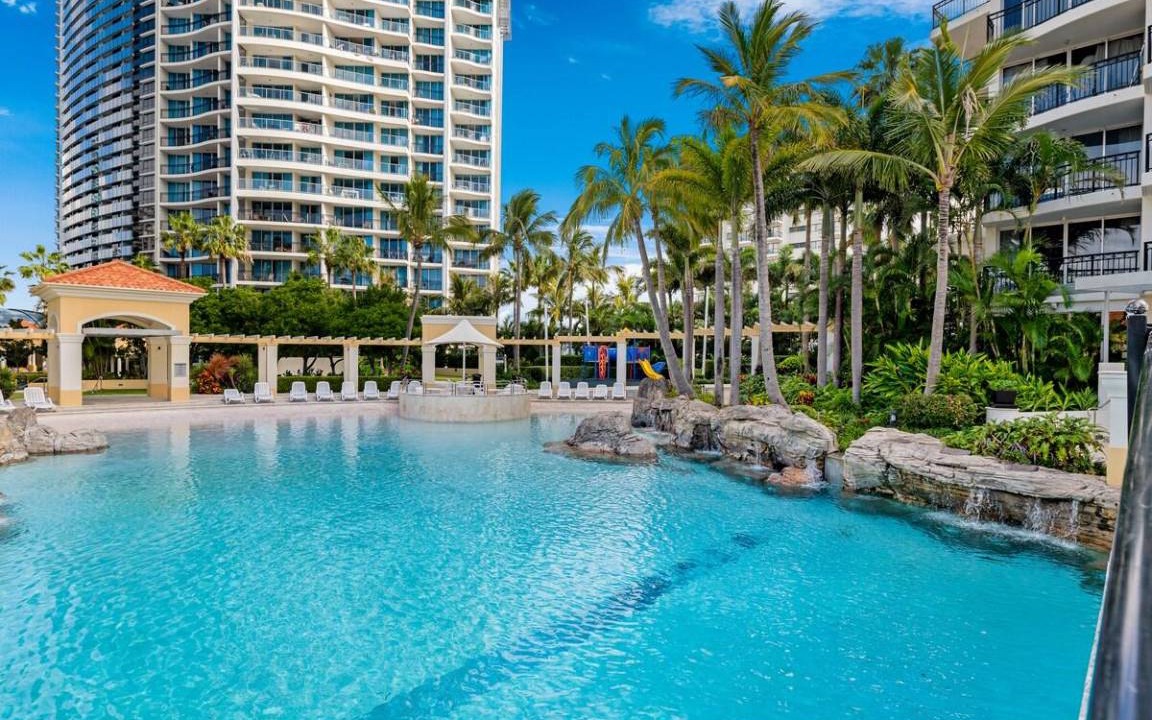 Surfers Paradise Apartment | 100 m² Apartment ∙ 3 bedrooms ∙ 10 guests