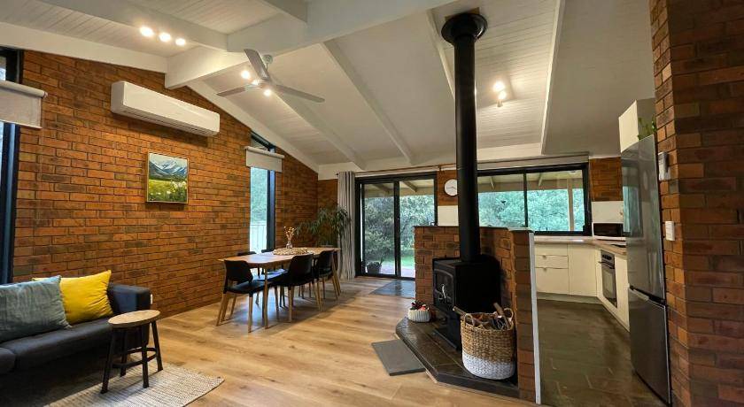 Porepunkah House | 100 m² House ∙ 2 bedrooms ∙ 4 guests