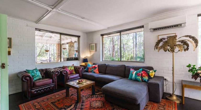 Redgate House | 100 m² House ∙ 2 bedrooms ∙ 4 guests