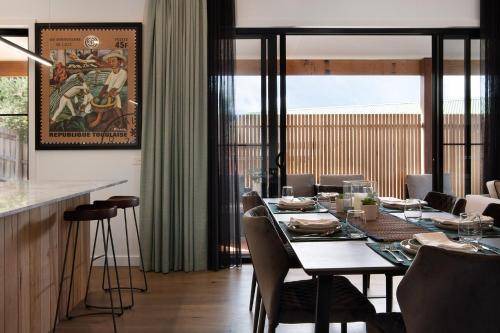 Hepburn House | 100 m² House ∙ 3 bedrooms ∙ 6 guests