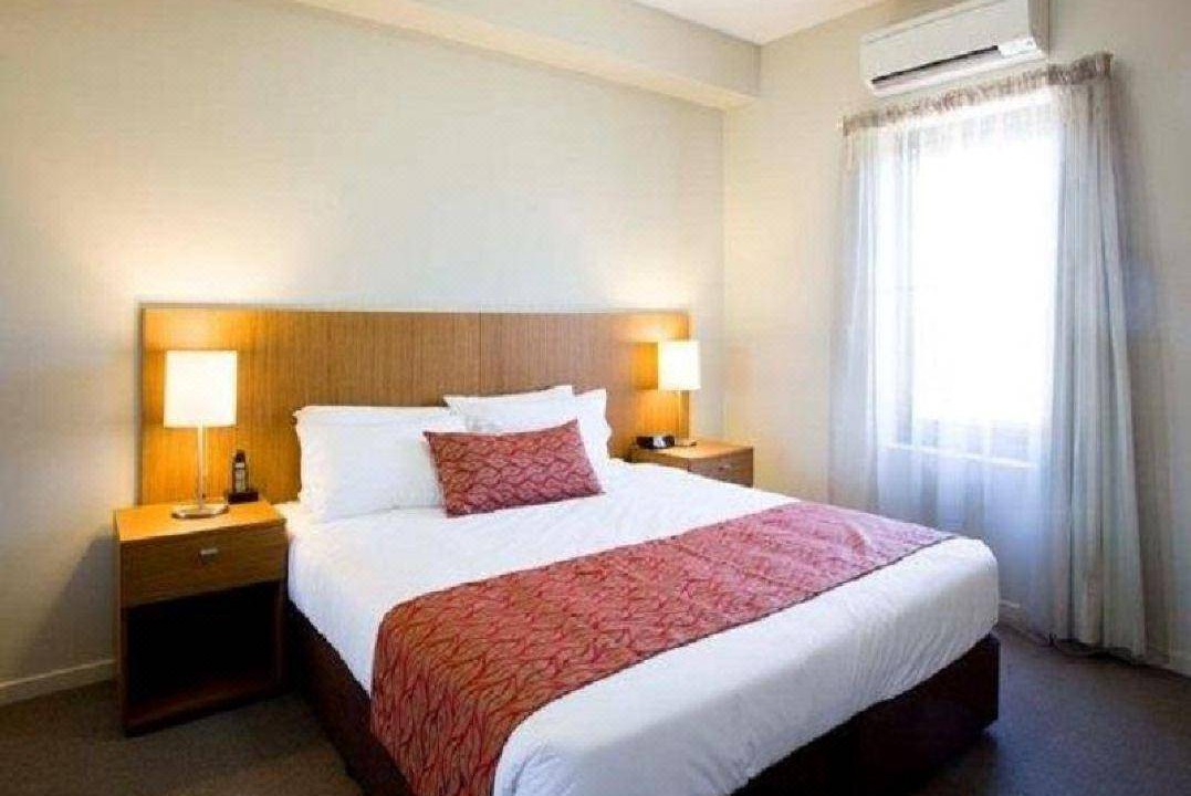 Gladstone Apartment | 106 m² Serviced apartment ∙ 3 bedrooms ∙ 127 guests