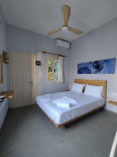 Aegiali House | 12 Acropolis