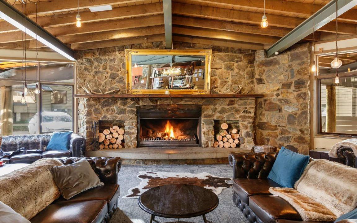 Hotham Heights Hotel | 150 m² Hotel ∙ 2 bedrooms ∙ 127 guests
