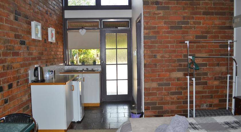 Omeo Hotel | 150 m² Motel ∙ 3 bedrooms ∙ 8 guests