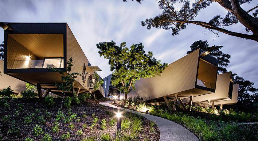 Hepburn Springs Hotel | 168 m² Hotel ∙ 2 bedrooms ∙ 127 guests
