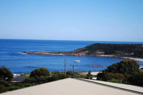 Gracetown House | 180 m² House ∙ 3 bedrooms ∙ 8 guests