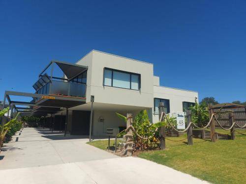 Portarlington House | 190 m² House ∙ 3 bedrooms ∙ 6 guests