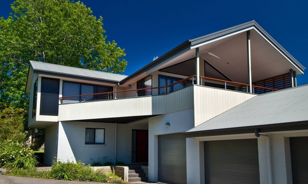 Mollymook Apartment | 2/76 Seaview Street Mollymook Beach