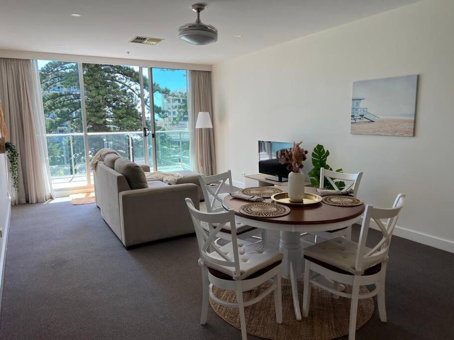 Glenelg Apartment | 2 bed apartment with ocean view