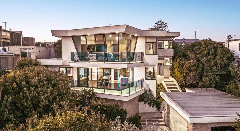 Ocean Grove House | 200 m² House ∙ 4 bedrooms ∙ 11 guests