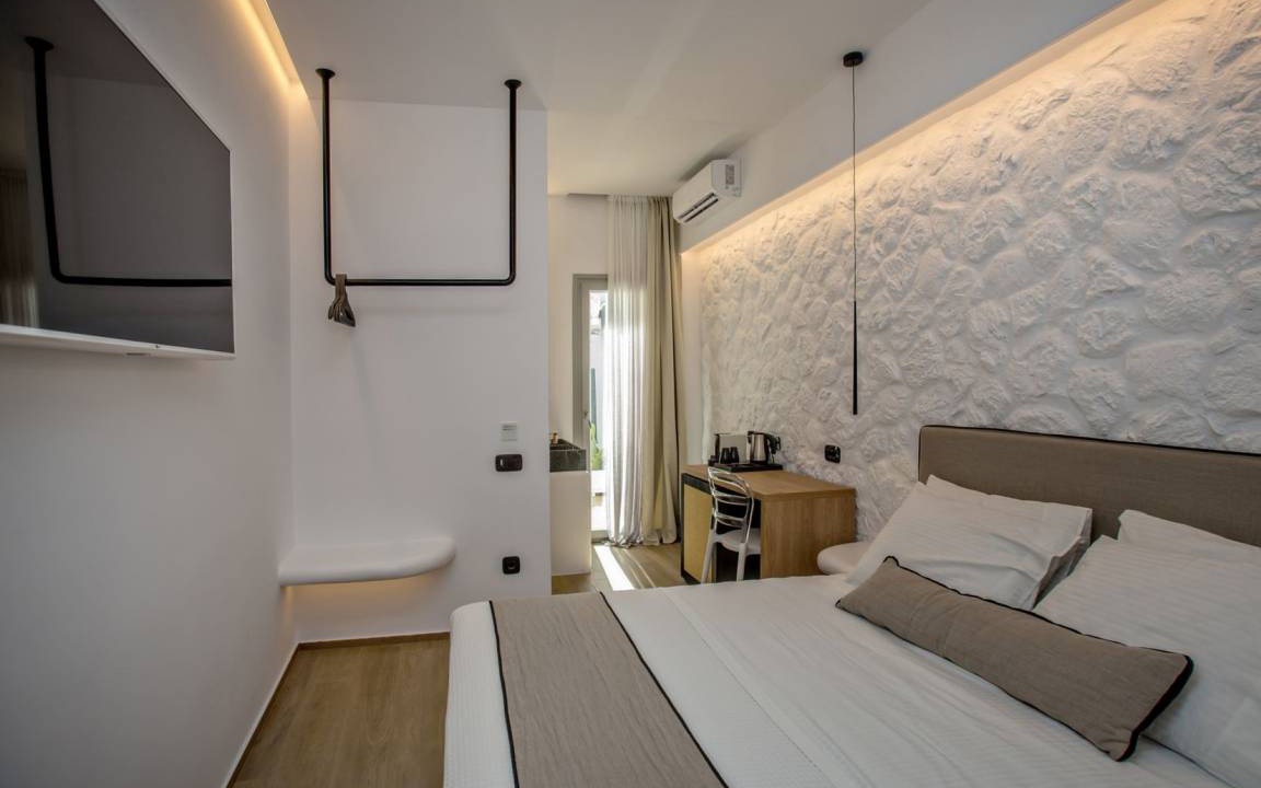 Tinos Town Apartment | 20 m² Studio flat ∙ 1 bedroom ∙ 2 guests