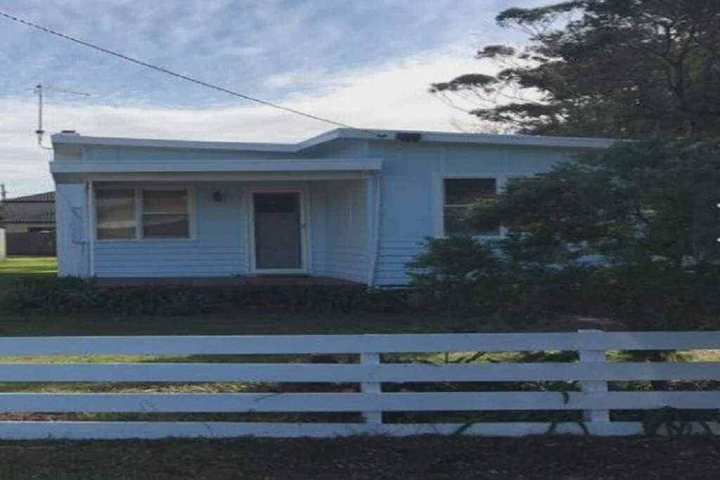 Capel Sound House | 200 M Walk to the Beach - that's less than a 5 min walk !