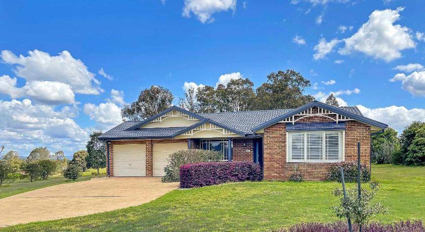 Branxton House | 220 m² House ∙ 5 bedrooms ∙ 13 guests