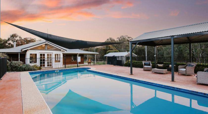 Budgee Budgee House | 220 m² House ∙ 6 bedrooms ∙ 12 guests