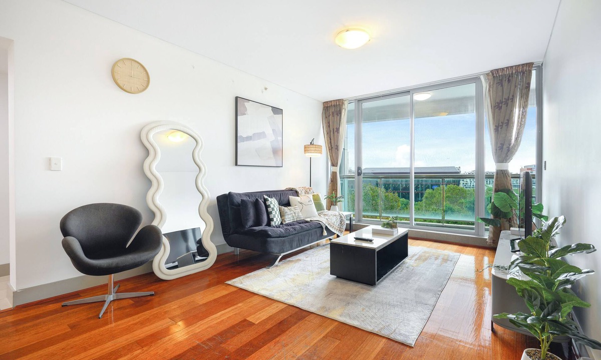 Darling Harbour Apartment | 3-bedroom apartment in serene Sydney with AC, WiFi. Enjoy your stay