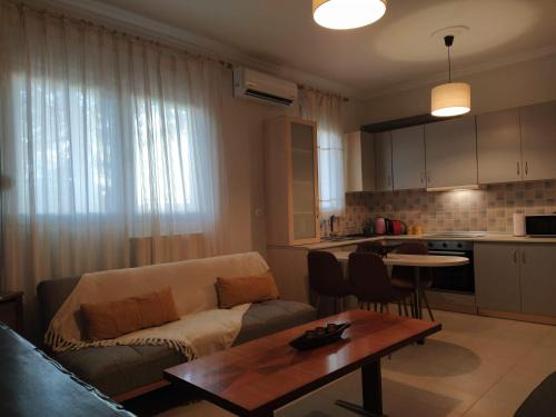 Alexandroupoli Apartment | 3 STEPS