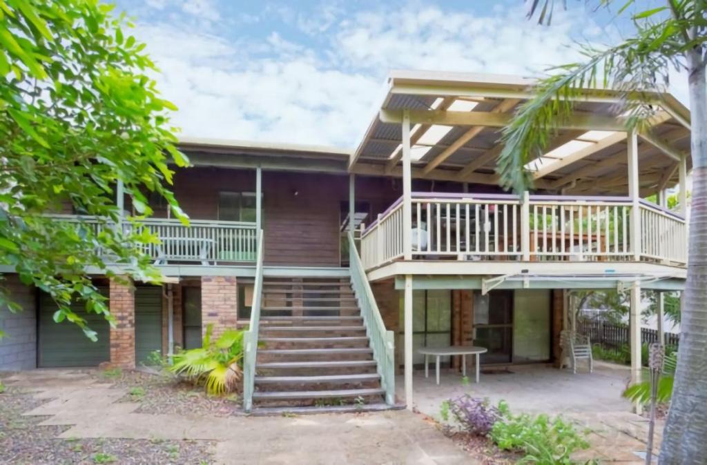 Rainbow Beach House | 33 Cooloola Drive Rainbow Beach