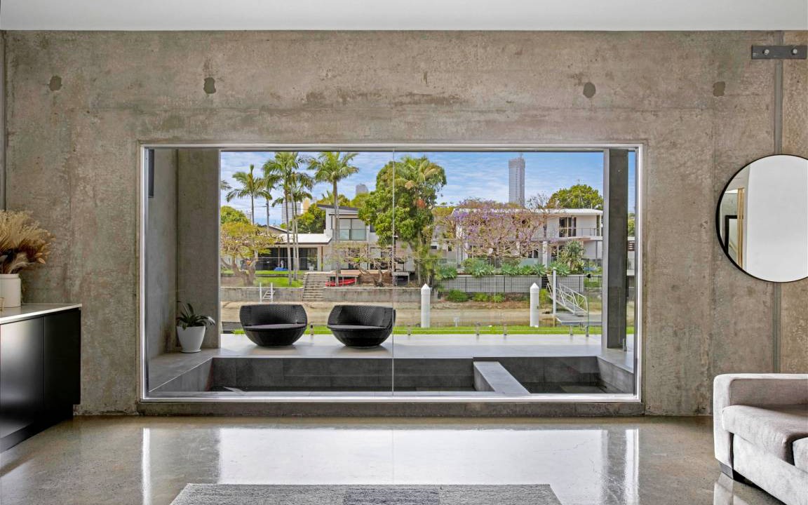 Broadbeach Waters House | 350 m² House ∙ 6 bedrooms ∙ 13 guests