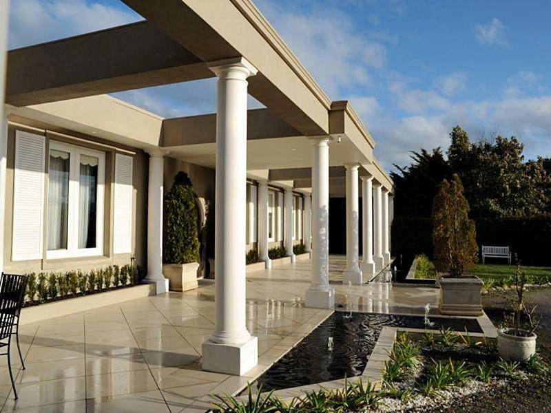 Mount Eliza Hotel | 37 m² Motel ∙ 8 guests