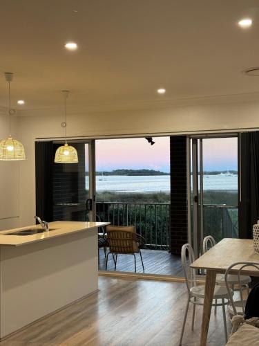 Taren Point House | 4 Bedroom Beach Home with Water Views