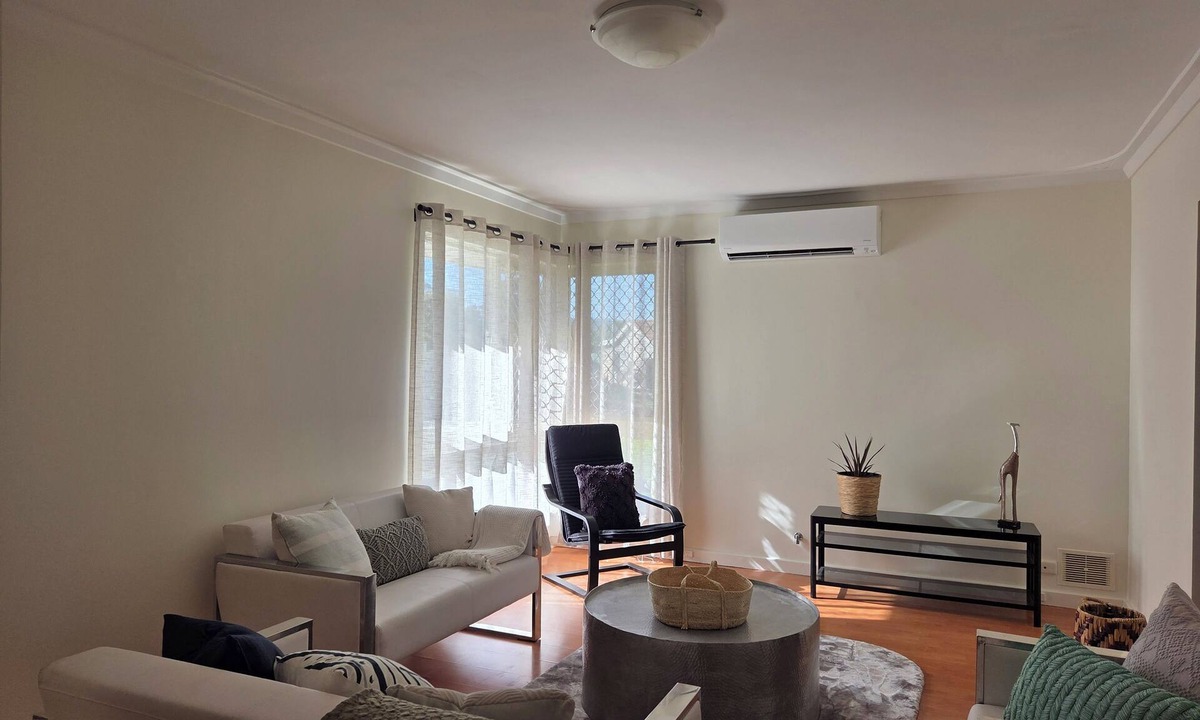 Camillo House | 4-bedroom house in delightful Camillo with AC