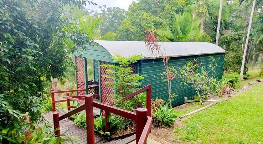 Palmwoods Ski Chalet | 40 m² Chalet ∙ 2 bedrooms ∙ 4 guests