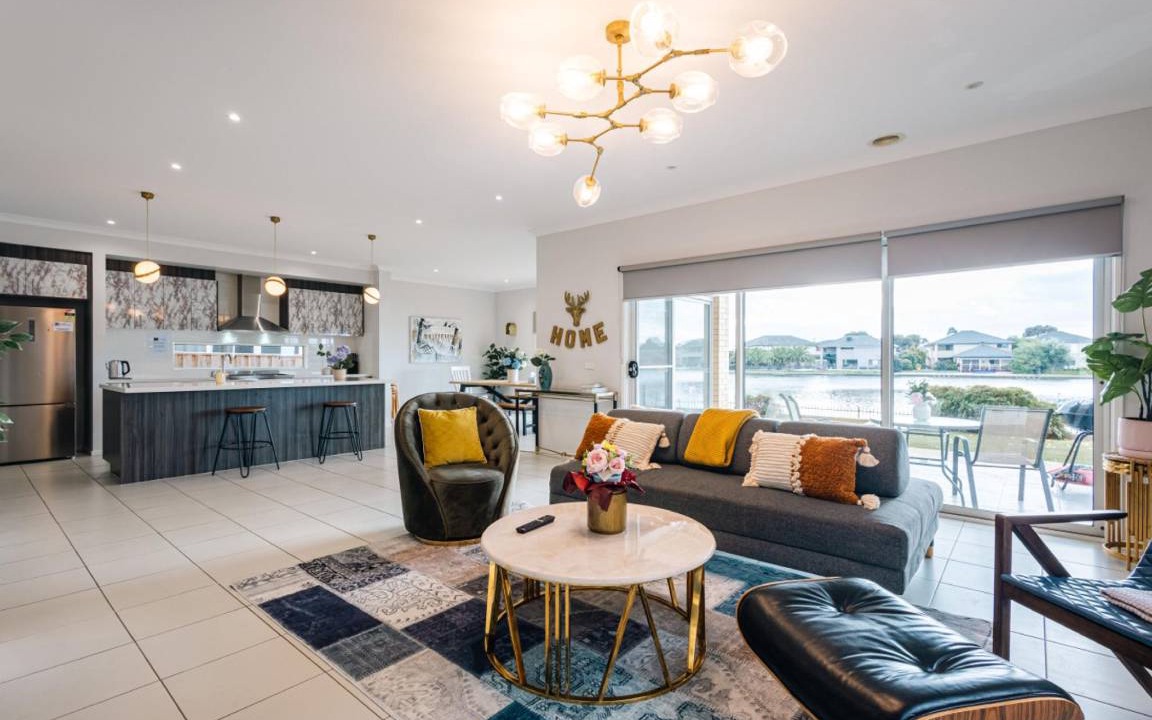 Sanctuary Lakes Apartment | 420 m² Apartment ∙ 6 bedrooms ∙ 16 guests