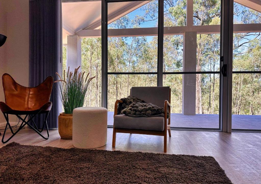 Muswellbrook House | 5BR, 3 toilets, 2 Baths - Exclusive Acreage Home