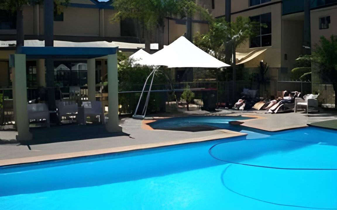 Hawks Nest Hotel | 60 m² Hotel ∙ 3 bedrooms ∙ 7 guests