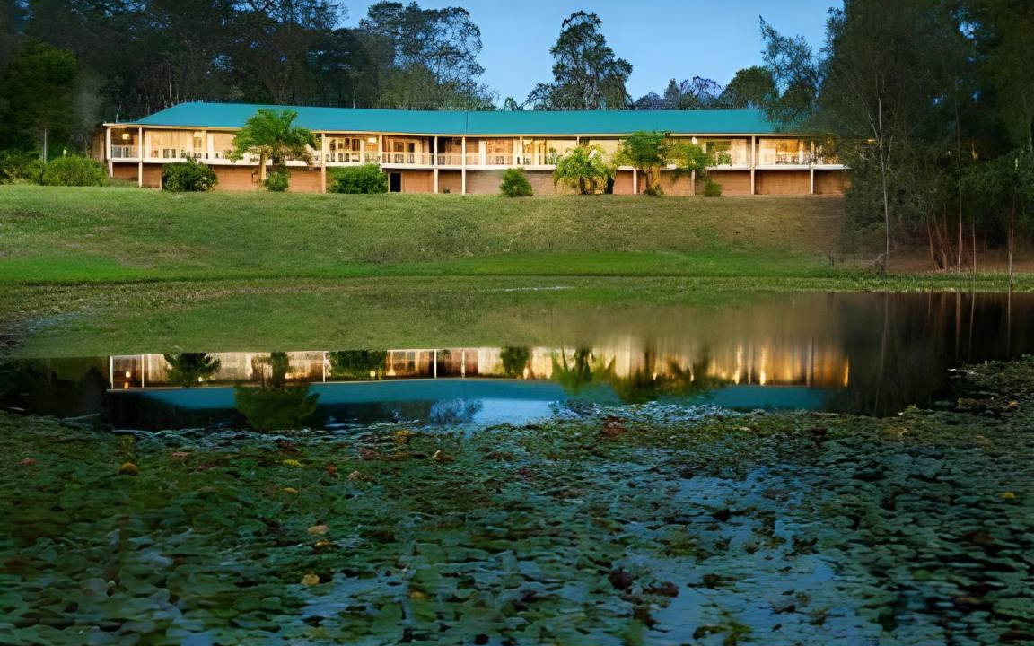 Wingham Hotel | 60 m² Motel ∙ 10 guests