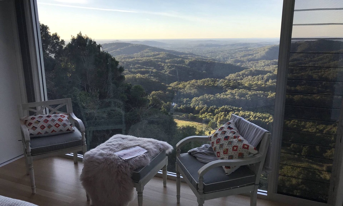 Balmoral Ridge House | 629 Balmoral Ridge - secluded hideaway with spectacular views