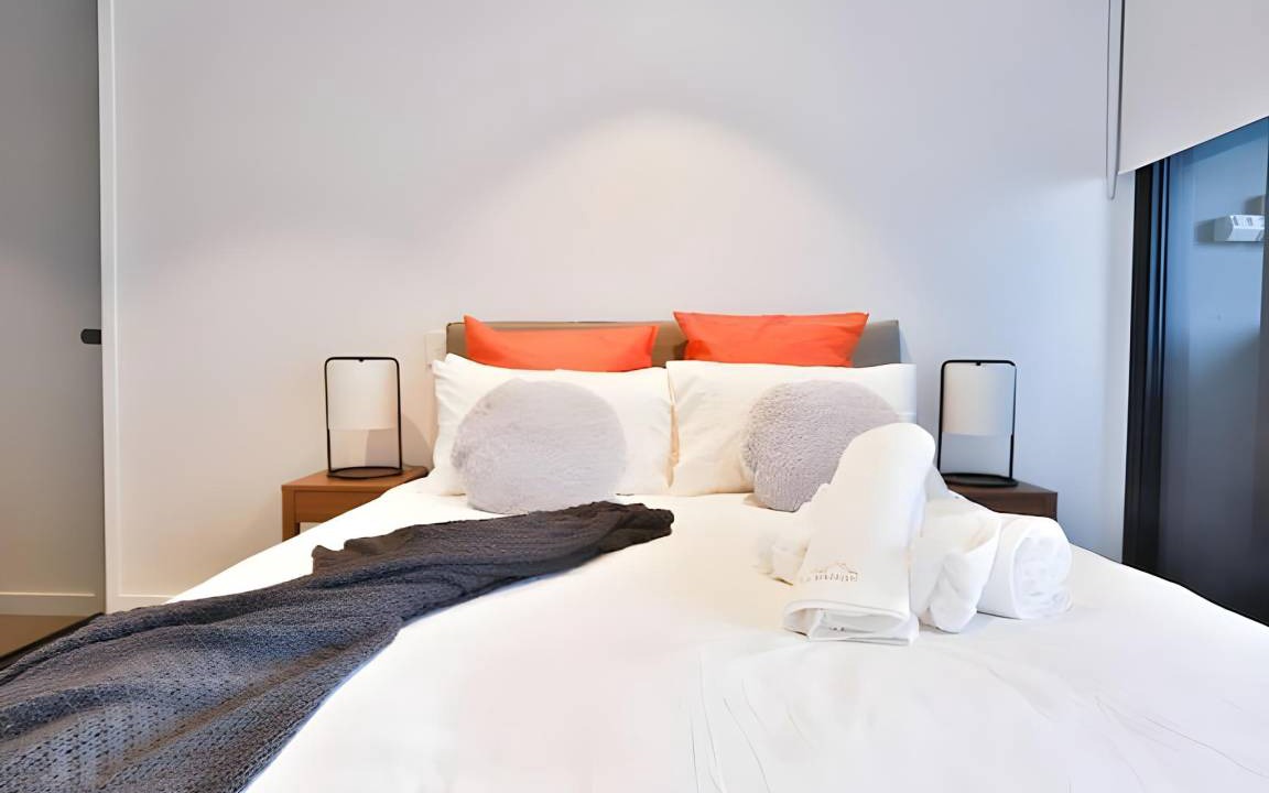 Box Hill Apartment | 68 m² Apartment ∙ 2 bedrooms ∙ 5 guests