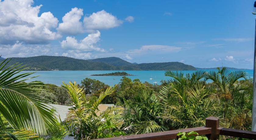 Airlie Beach House | 871 m² House ∙ 2 bedrooms ∙ 6 guests