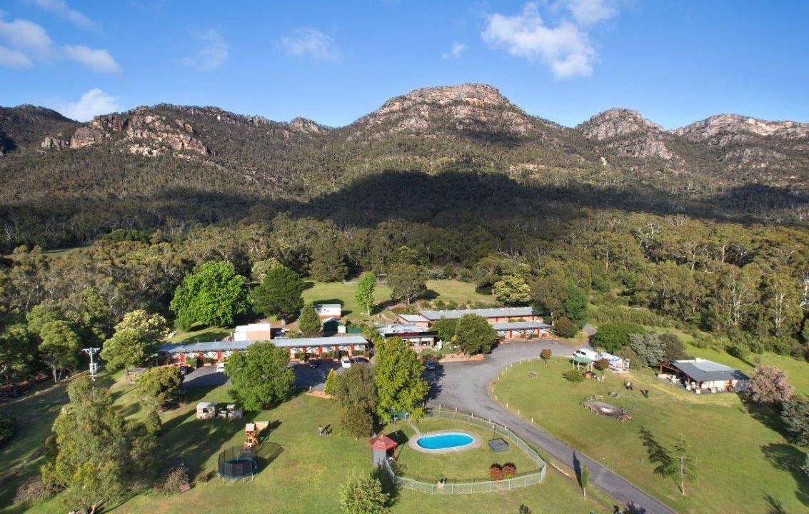 Halls Gap Hotel | 90 m² Motel ∙ 3 bedrooms ∙ 127 guests