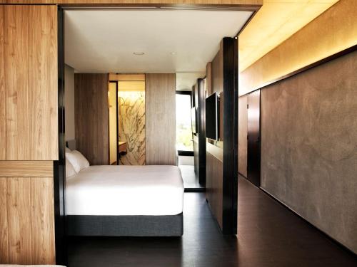 City East Apartment | A by Adina Canberra