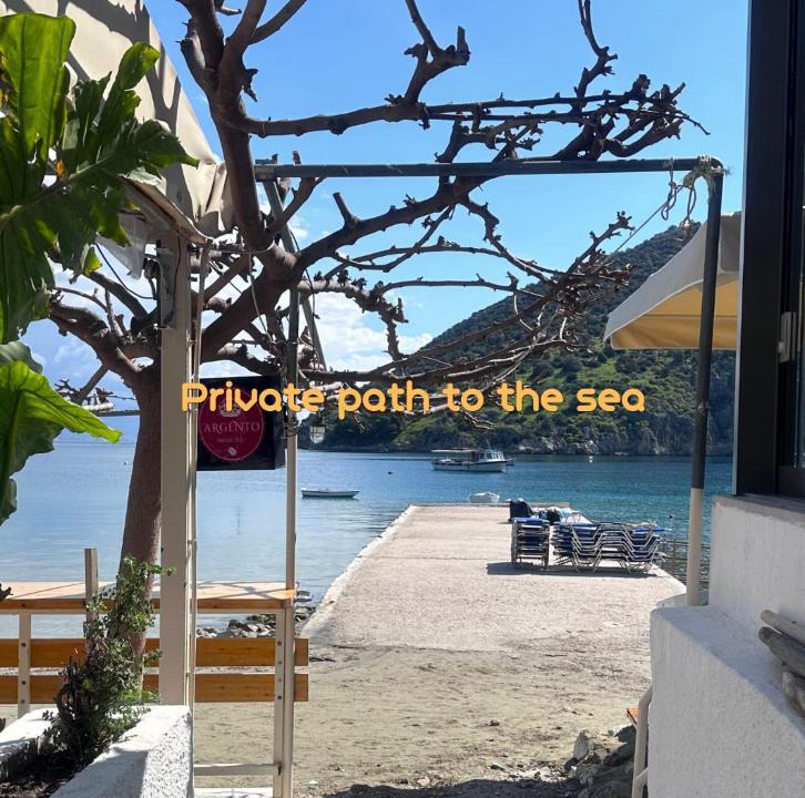 Tolo Apartment | A&K Seafront Apartment 10m to Beach-Private Access,Tolo