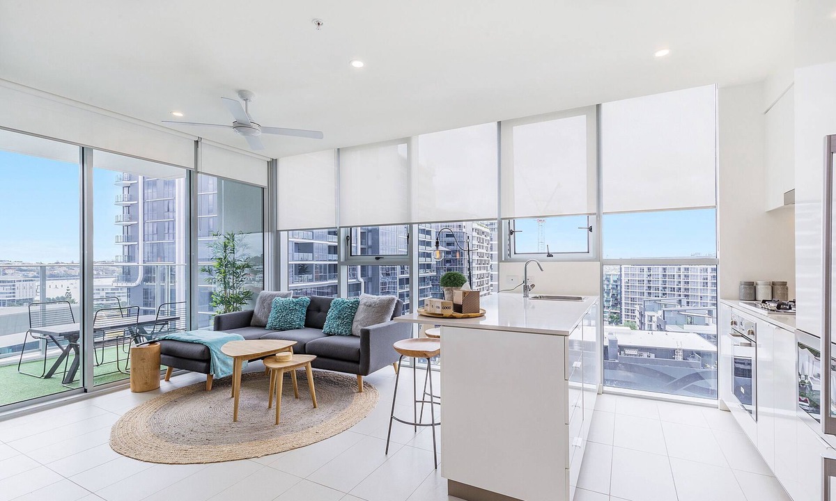 Newstead Apartment | A Rewarding Escape! ~ 2Bed/2Bath/1Car/Balcony/View