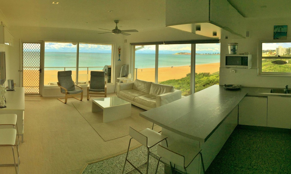 Narrabeen Apartment | ABSOLUTE BEACHFRONT with the beach at your doorstep .You cant get closer