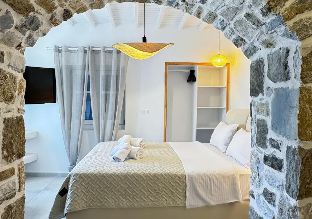 Ornos Apartment | Absolute Water Front properties by Blue Waters Mykonos