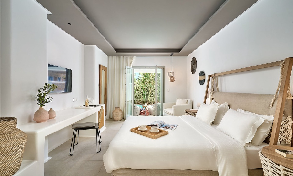Ornos Hotel | Adorno Beach Hotel & Suites