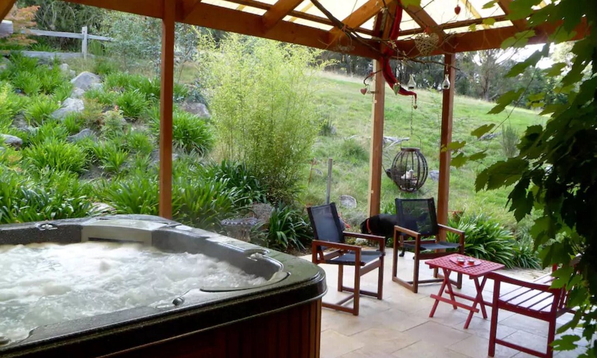 Adrienne Country | Mount Macedon