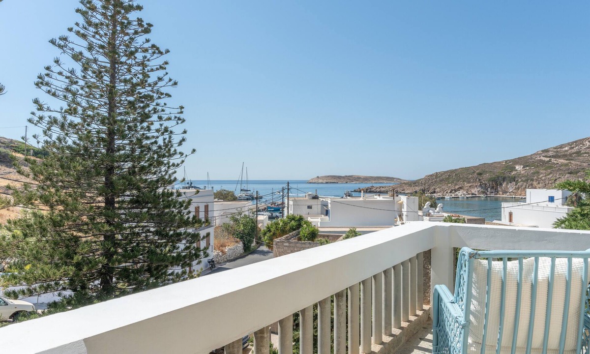 Psathi Apartment | Afroessa Sky Apartment with Sea View, Wi-Fi and Air Conditioning