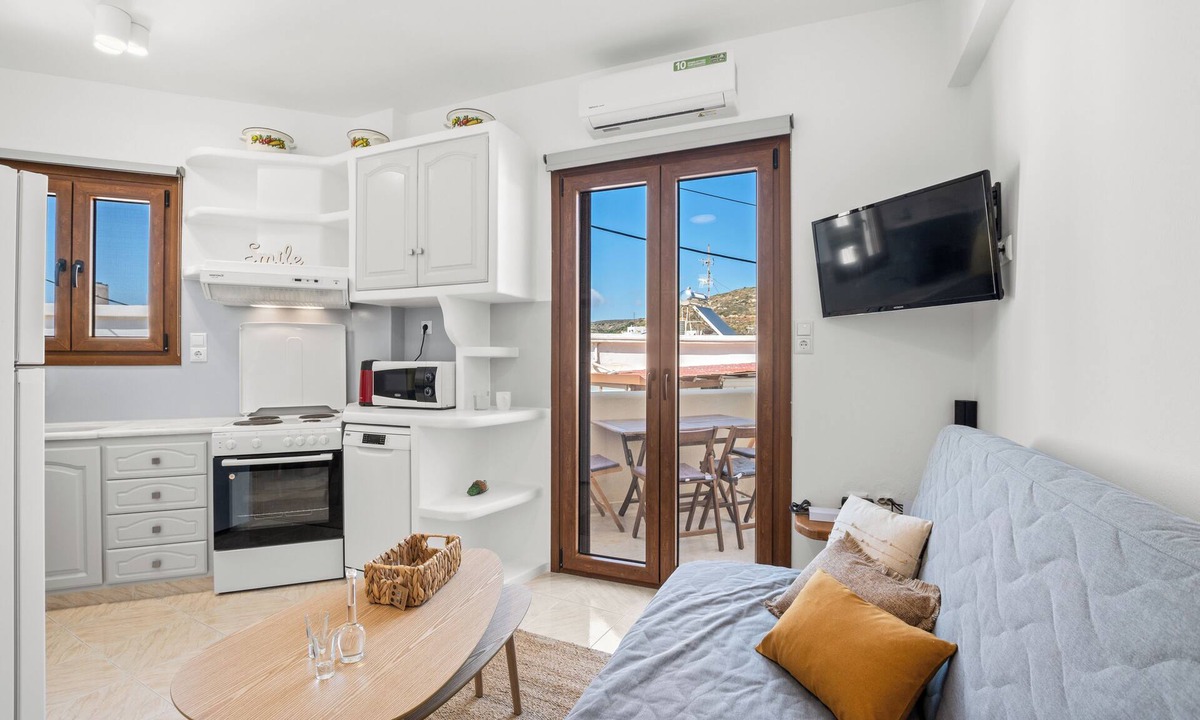 Vivlos House | Ageri House | Family Home in Vivlos, Naxos | Sleeps 6