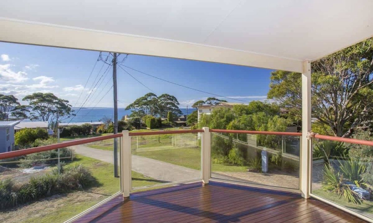 Bawley Point House | Aidan Summary: 4-bedr